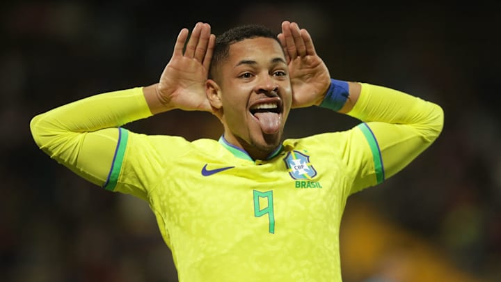 Vitor Roque foi artilheiro do Campeonato Sul-Americano Sub-20 de 2023 e conquistou o título com o Brasil