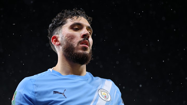 Pep Guardiola est très exigeant avec Rayan Cherki.