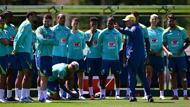 Carlo Ancelotti vai comandar o primeiro do Brasil em Londres