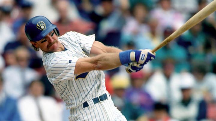 Jun 16, 1993; Milwaukee, WS, USA;  Robin Yount of the
Milwaukee Brewers in action against the Baltimore Orioles at
Milwaukee County Stadium. Mandatory Credit: Photo By Imagn Images (c) Copyright Imagn Images