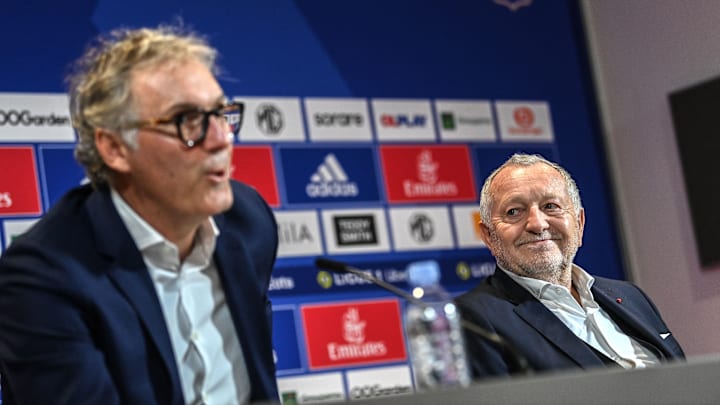 Jean-Michel Aulas a déclaré sa flamme à Laurent Blanc Jean-Michel Aulas a déclaré sa flamme à Laurent Blanc