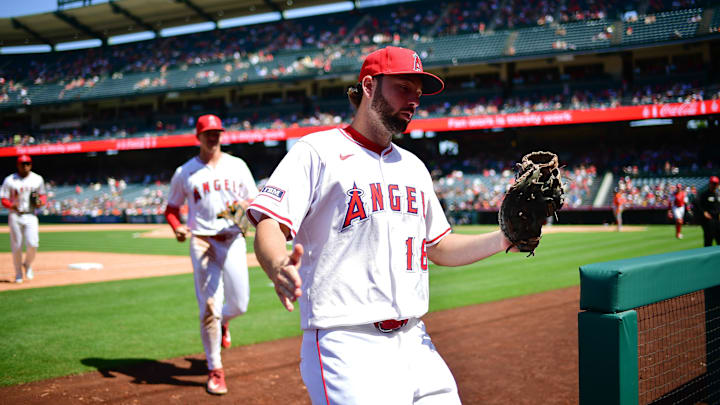 Jun 22, 2025; Anaheim, California, USA; Los Angeles Angels first baseman Nolan Schanuel (18) returns following the top half of the eighth inning against the Houston Astros at Angel Stadium. Mandatory Credit: Gary A. Vasquez-Imagn Images Jun 22, 2025; Anaheim, California, USA; Los Angeles Angels first baseman Nolan Schanuel (18) returns following the top half of the eighth inning against the Houston Astros at Angel Stadium. Mandatory Credit: Gary A. Vasquez-Imagn Images