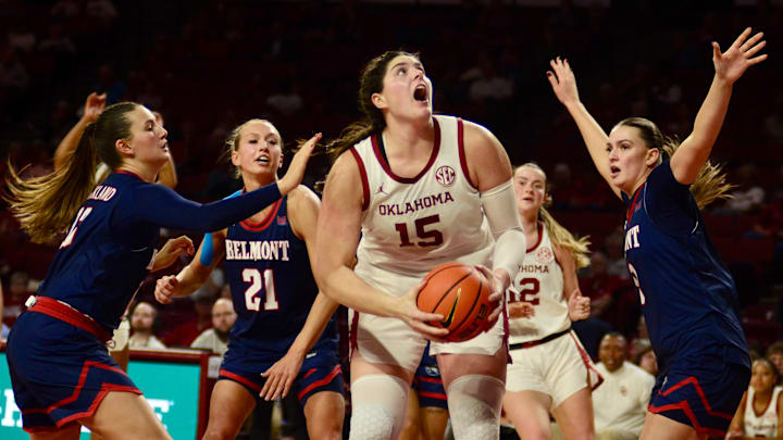 Oklahoma center Raegan Beers