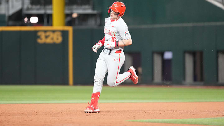 Mar 2, 2025; Arlington, TX, USA; Ohio State plays Oregon State during the Amegy Bank College Baseball Series presented by Kubota Weekend 3 at Globe Life Field. Mandatory Credit: Jim Cowsert-Imagn Images