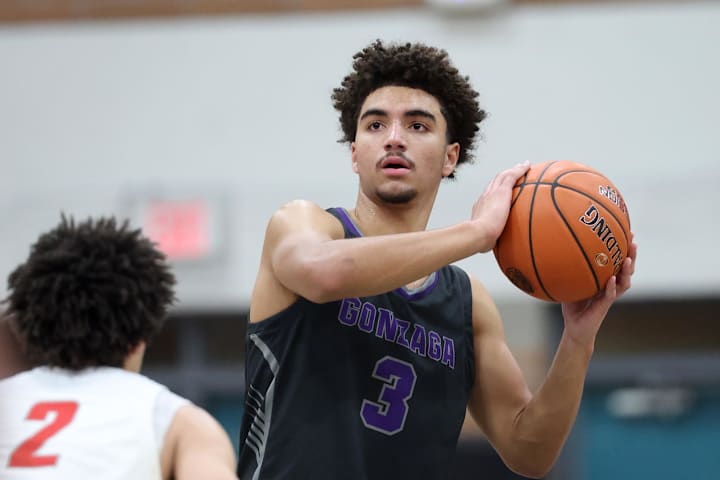 Derek Dixon Developing as Floor Leader in UNC's Deep Backcourt