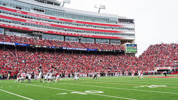 Oct 25, 2025; Lincoln, Nebraska, USA; Northwestern Wildcats quarterback Preston Stone (8) throws a pass against the Nebraska Cornhuskers during the fourth quarter at Memorial Stadium. Oct 25, 2025; Lincoln, Nebraska, USA; Northwestern Wildcats quarterback Preston Stone (8) throws a pass against the Nebraska Cornhuskers during the fourth quarter at Memorial Stadium.