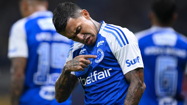 Dudu tem futuro incerto no Cruzeiro