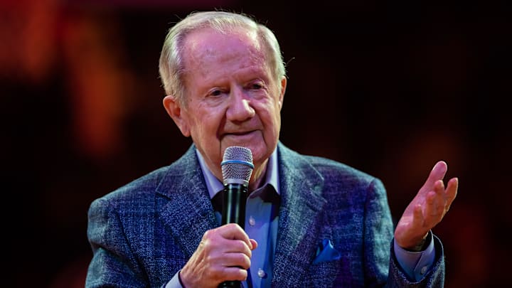 Apr 9, 2023; Phoenix, Arizona, USA; Phoenix Suns announcer Al McCoy is honored at halftime of the game against the Los Angeles Clippers at Footprint Center. Mandatory Credit: Mark J. Rebilas-Imagn Images Apr 9, 2023; Phoenix, Arizona, USA; Phoenix Suns announcer Al McCoy is honored at halftime of the game against the Los Angeles Clippers at Footprint Center. Mandatory Credit: Mark J. Rebilas-Imagn Images