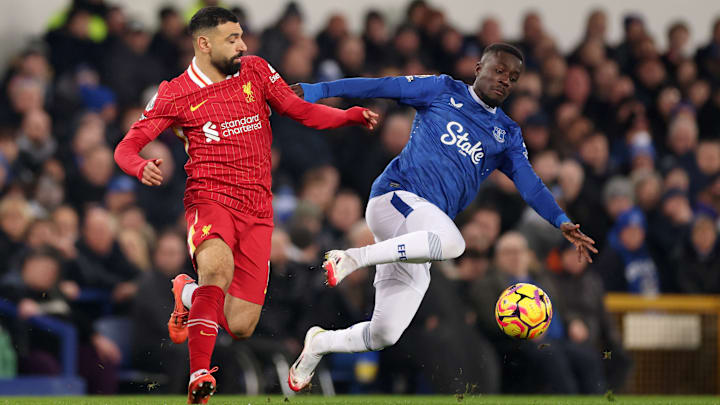 Liverpool e Everton disputam Merseyside Derby na 30ª rodada do Inglesão 