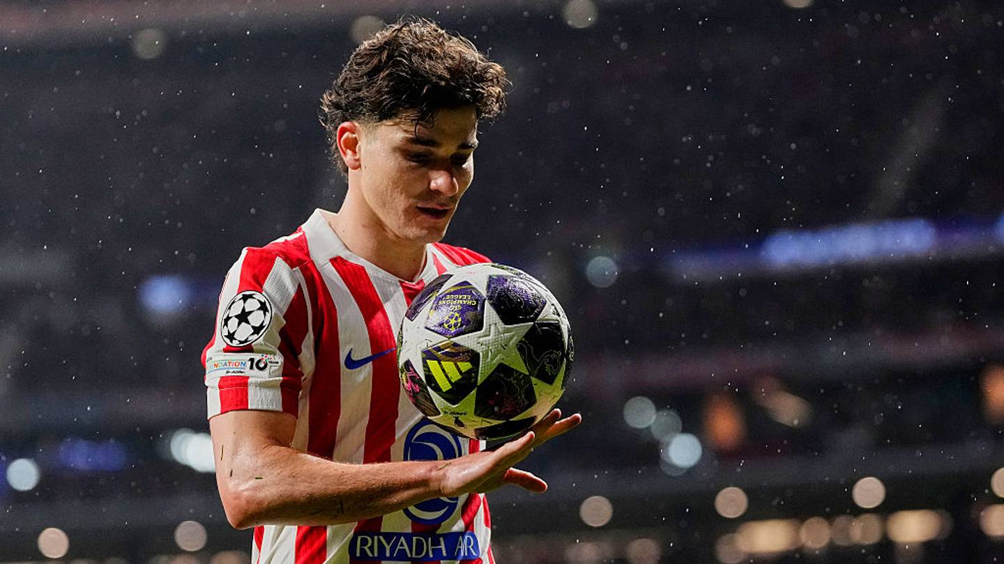 Julian Alvarez’s Transfer Battle With Atletico Madrid Isn’t Stopping Anytime Soon
