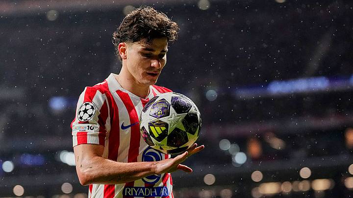 Julián Alvarez is only two years into his six-year deal with Atlético Madrid.