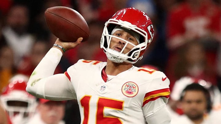 Patrick Mahomes and the Chiefs look to bounce back at home against the Chargers.