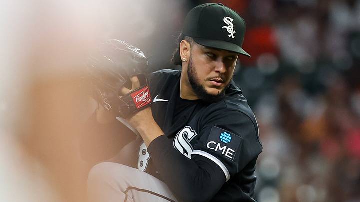 Sep 3, 2026: Chicago White Sox starting pitcher Luis Castillo (58) pitches against the Houston Astros in the first inning at Daikin Park. Credit: Thomas Shea-Imagn Images