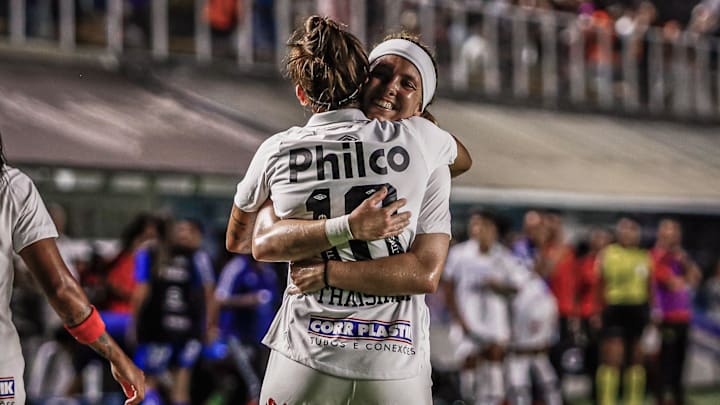 Ketlen, das Sereias da Vila, foi o grande nome da vitória santista sobre o Flamengo