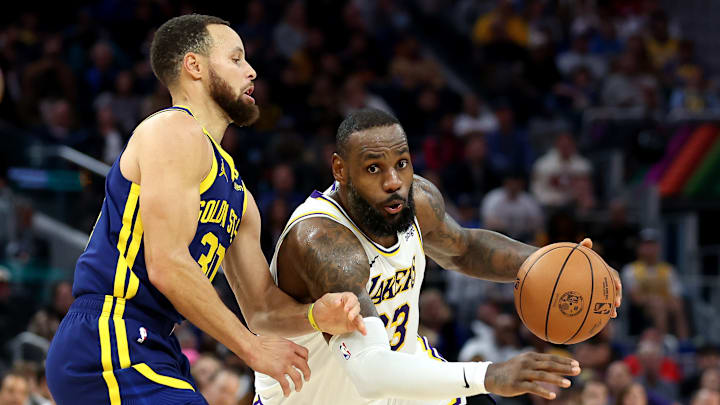 Los Angeles Lakers v Golden State Warriors