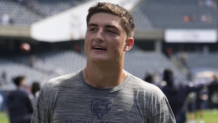 Sep 21, 2025; Chicago, Illinois, USA; Chicago Bears tight end Colston Loveland (84) before the game against the Dallas Cowboys at Soldier Field. Mandatory Credit: David Banks-Imagn Images Sep 21, 2025; Chicago, Illinois, USA; Chicago Bears tight end Colston Loveland (84) before the game against the Dallas Cowboys at Soldier Field. Mandatory Credit: David Banks-Imagn Images