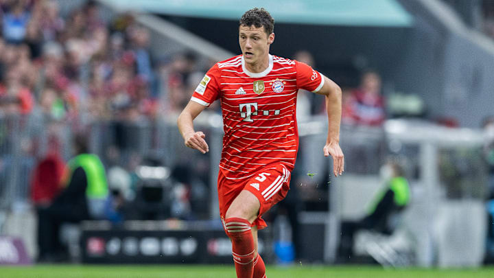 Benjamin Pavard sieht sich in der kommenden Saison als Innenverteidiger