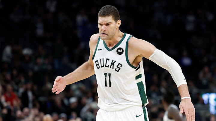 Detroit Pistons v Milwaukee Bucks