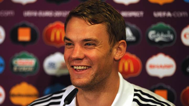 Manuel Neuer ist einer von zwei noch aktiven DFB-Profis von damals. Manuel Neuer ist einer von zwei noch aktiven DFB-Profis von damals.