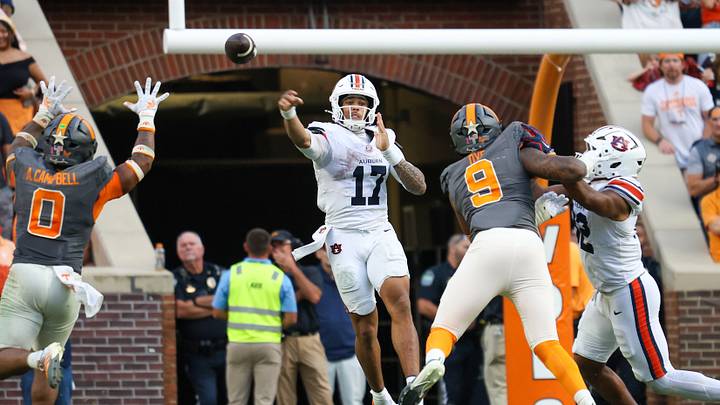 Oct 3, 2026; Knoxville, Tennessee, USA; Auburn Tigers quarterback Byrum Brown (17) passes the ball against the Tennessee Volunteers during the second half at Neyland Stadium. Mandatory Credit: Randy Sartin-Imagn Images Oct 3, 2026; Knoxville, Tennessee, USA; Auburn Tigers quarterback Byrum Brown (17) passes the ball against the Tennessee Volunteers during the second half at Neyland Stadium. Mandatory Credit: Randy Sartin-Imagn Images