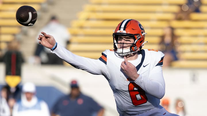 Syracuse quarterback Kyle McCord 