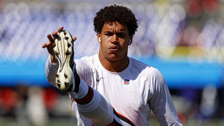Cleveland Browns defensive end Joe Tryon-Shoyinka