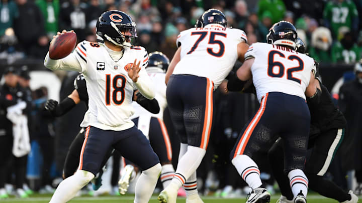 Nov 28, 2025; Philadelphia, Pennsylvania, USA; Chicago Bears quarterback Caleb Williams (18) passes the ball against the Philadelphia Eagles during the second quarter of the game at Lincoln Financial Field. Mandatory Credit: Eric Hartline-Imagn Images