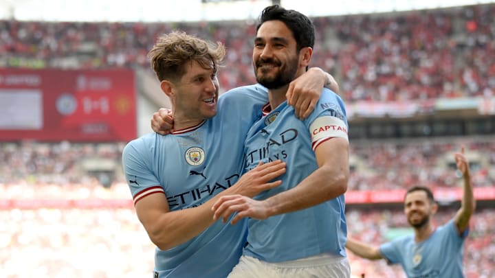 É campeão! Gündogan marcou os gols do Manchester City na final da FA Cup.