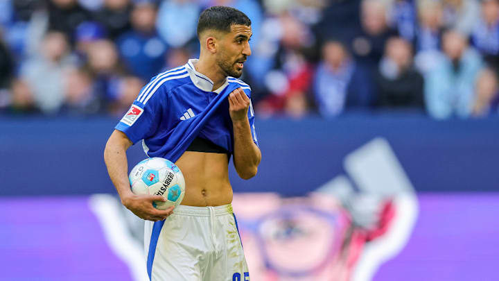 Aymen Barkok im Trikot des FC Schalke 04