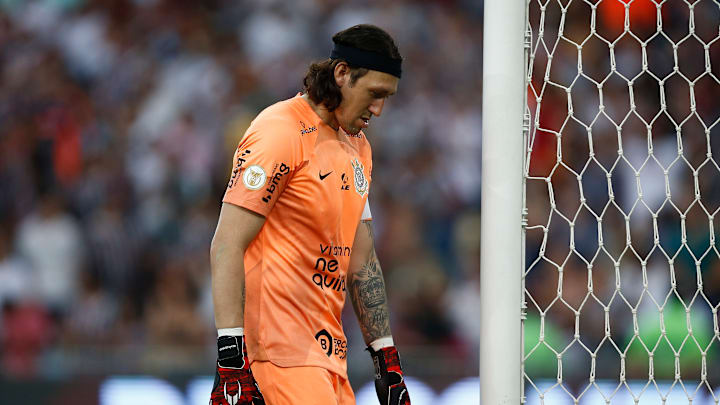 Corinthians, de Cássio, foi derrotado por 2 a 0 pelo Atlético-GO Corinthians, de Cássio, foi derrotado por 2 a 0 pelo Atlético-GO