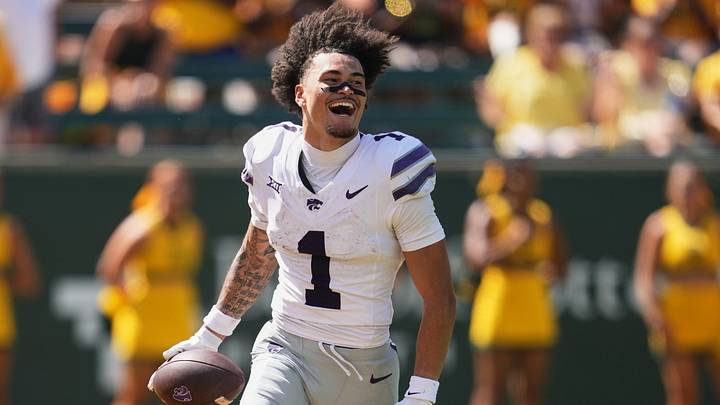 Oct 4, 2025; Waco, Texas, USA; Kansas State Wildcats wide receiver Jayce Brown (1) reacts after making a catch without his helmet against the Baylor Bears during the second half at McLane Stadium. Mandatory Credit: Chris Jones-Imagn Images Oct 4, 2025; Waco, Texas, USA; Kansas State Wildcats wide receiver Jayce Brown (1) reacts after making a catch without his helmet against the Baylor Bears during the second half at McLane Stadium. Mandatory Credit: Chris Jones-Imagn Images
