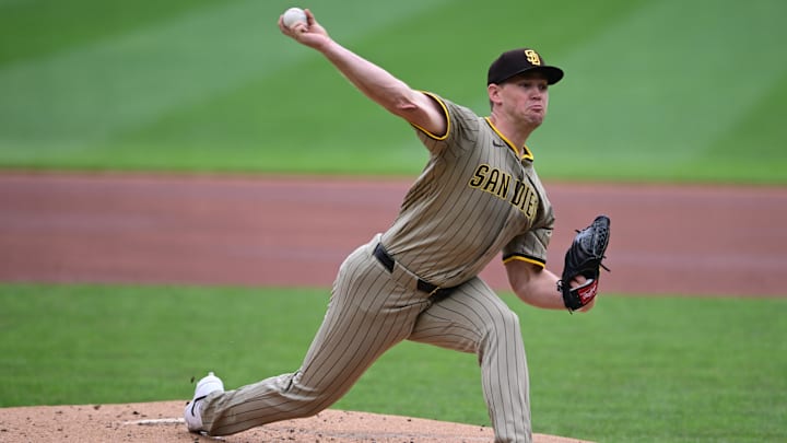 May 4, 2025; Pittsburgh, Pennsylvania, USA; San Diego Padres starting pitcher Stephen Kolek (32) throws a pitch during the first inning against the Pittsburgh Pirates at PNC Park. Mandatory Credit: David Dermer-Imagn Images