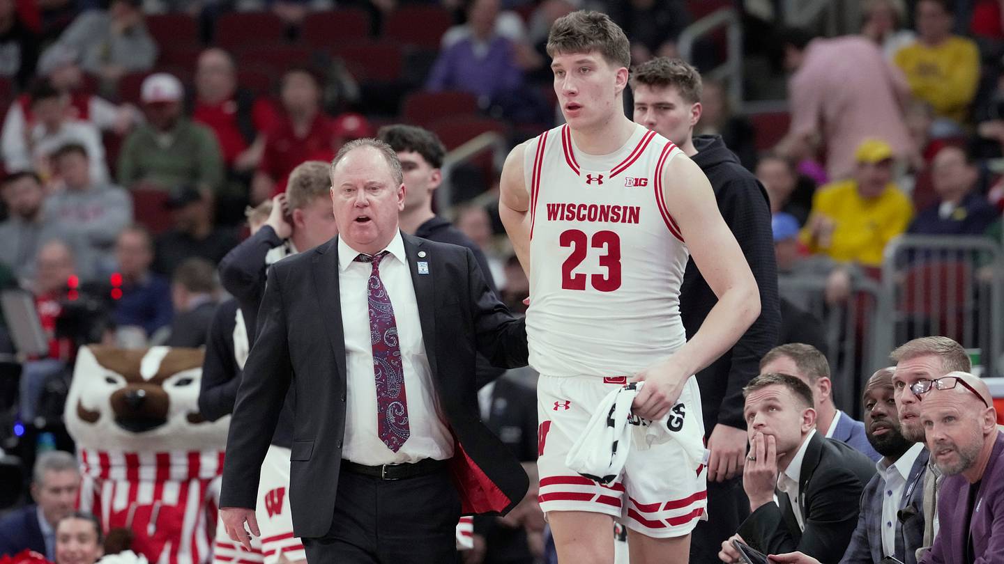 Down 2 Starters in the Frontcourt, Badgers Backups Made 'Tremendous Strides' This Offseason