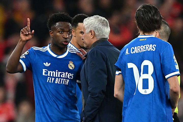 วินิซิอุส จูเนียร์, โฆเซ่ มูรินโญ่