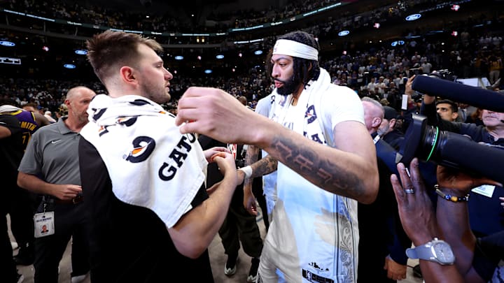 Los Angeles Lakers v Dallas Mavericks