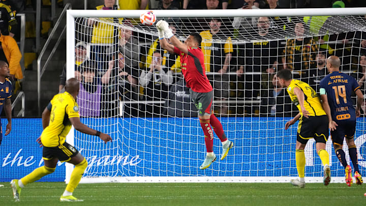 Tigres goalie Carlos Rodríguez had a busy night in Columbus, under constant pressure while turning aside 5 shots. The Liga MX giants battled the Crew to a 1-1 draw in their Concacaf Champions Cup quarterfinal series.