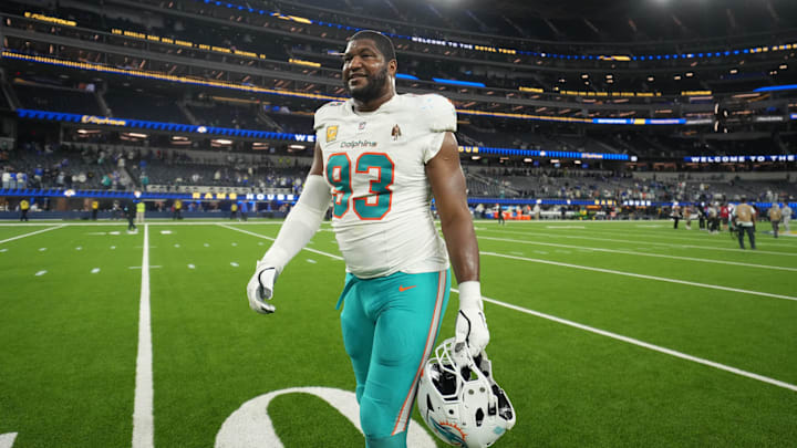 Miami Dolphins defensive tackle Calais Campbell (93) leaves the field after the game against the Los Angeles Rams at SoFi Stadium. Miami Dolphins defensive tackle Calais Campbell (93) leaves the field after the game against the Los Angeles Rams at SoFi Stadium.