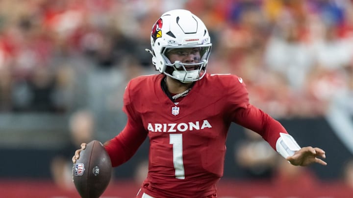 Aug 9, 2025; Glendale, Arizona, USA; Arizona Cardinals quarterback Kyler Murray (1) against the Kansas City Chiefs during a preseason NFL game at State Farm Stadium. Mandatory Credit: Mark J. Rebilas-Imagn Images Aug 9, 2025; Glendale, Arizona, USA; Arizona Cardinals quarterback Kyler Murray (1) against the Kansas City Chiefs during a preseason NFL game at State Farm Stadium. Mandatory Credit: Mark J. Rebilas-Imagn Images