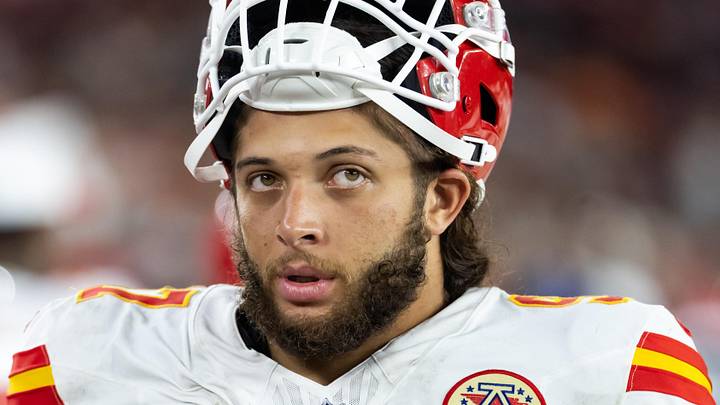 Aug 9, 2025; Glendale, Arizona, USA; Kansas City Chiefs defensive end Ashton Gillotte (97) against the Arizona Cardinals during a preseason NFL game at State Farm Stadium. Mandatory Credit: Mark J. Rebilas-Imagn Images