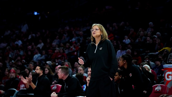 Wisconsin Badgers head coach Robin Pingeton reacts in the first half of the NCAA basketball game at Value City Arena on Thursday, Jan. 29, 2026 in Columbus, Ohio.
