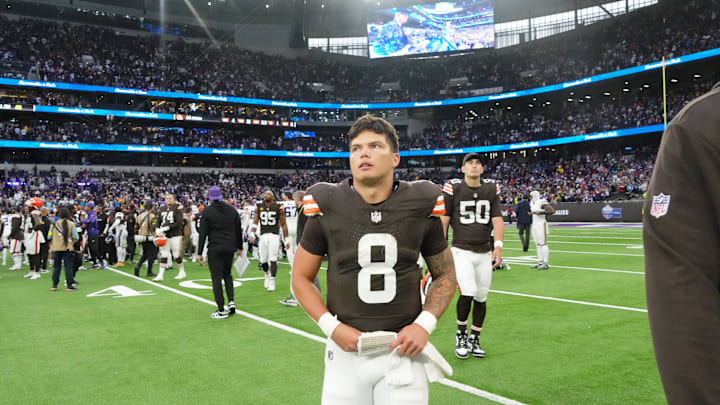 Oct 5, 2025; Tottenham, United Kingdom; Cleveland Browns quarterback Dillon Gabriel (8) walks off the field after their loss against the Minnesota Vikings in an NFL International Series game at Tottenham Hotspur Stadium. Mandatory Credit: Kirby Lee-Imagn Images Oct 5, 2025; Tottenham, United Kingdom; Cleveland Browns quarterback Dillon Gabriel (8) walks off the field after their loss against the Minnesota Vikings in an NFL International Series game at Tottenham Hotspur Stadium. Mandatory Credit: Kirby Lee-Imagn Images