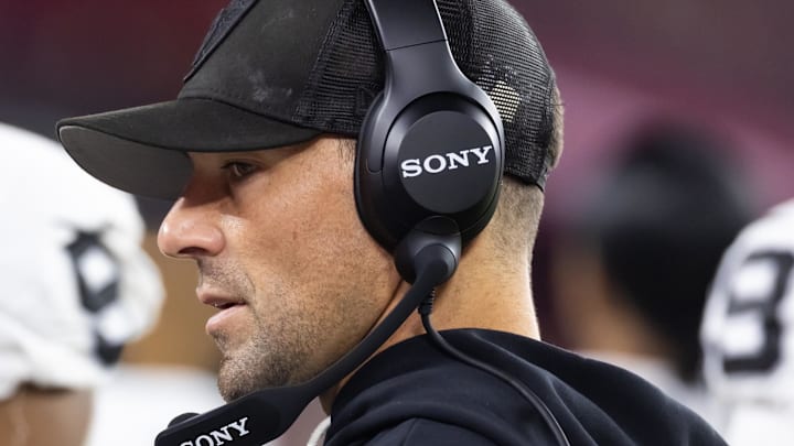 Aug 23, 2025; Glendale, Arizona, USA; Las Vegas Raiders defensive line coach Rob Leonard against the Arizona Cardinals during a preseason NFL game at State Farm Stadium. Mandatory Credit: Mark J. Rebilas-Imagn Images