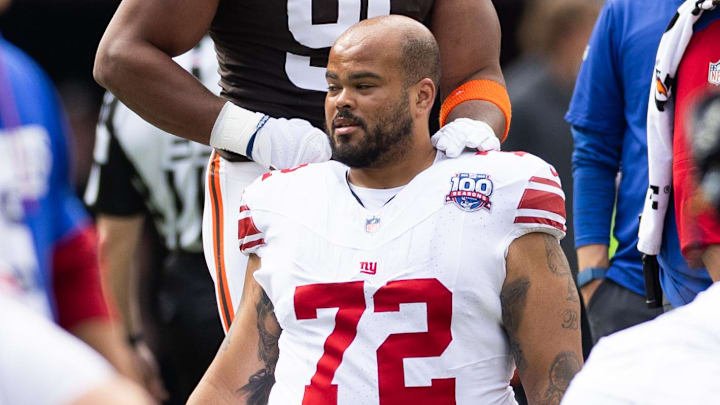 Sep 22, 2024;  New York Giants OL Jermaine Eluemunor  