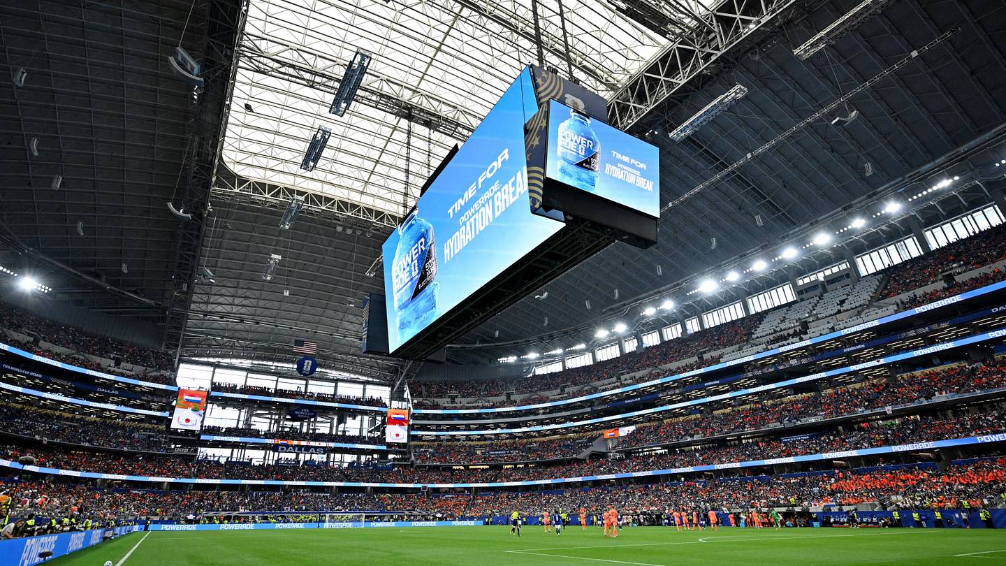 World Cup Shows Curtain-Less Method for Cowboys to Block Out Sun at AT&T Stadium