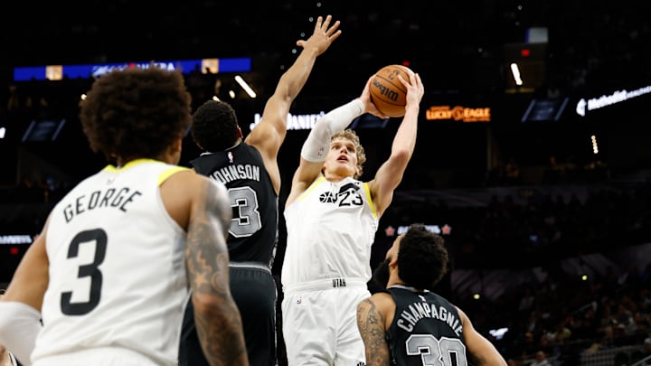 Utah Jazz v San Antonio Spurs Utah Jazz v San Antonio Spurs