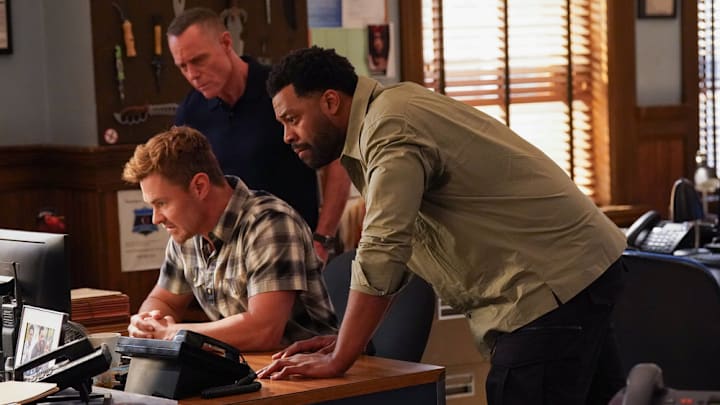 CHICAGO P.D. -- "Off Switch" Episode 12003 -- Pictured: (l-r) Patrick John Flueger as Officer Adam Ruzek, Jason Beghe as Sgt. Hank Voight, LaRoyce Hawkins as Officer Kevin Atwater -- (Photo by: Elizabeth Sisson/NBC)