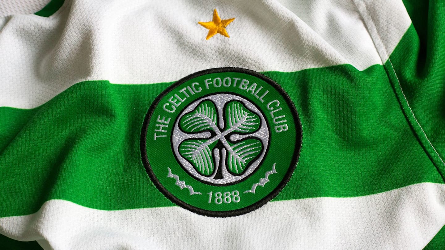 Craig Gordon credits Rangers physio, chooses Celtic over Rangers after knee injury