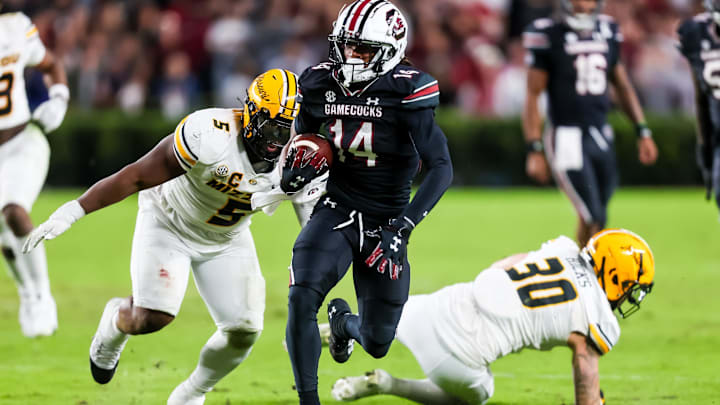 Nov 16, 2024; Columbia, South Carolina, USA; South Carolina Gamecocks wide receiver Jared Brown (14) makes a 38-yard reception against the Missouri Tigers in the second quarter at Williams-Brice Stadium. Mandatory Credit: Jeff Blake-Imagn Images Nov 16, 2024; Columbia, South Carolina, USA; South Carolina Gamecocks wide receiver Jared Brown (14) makes a 38-yard reception against the Missouri Tigers in the second quarter at Williams-Brice Stadium. Mandatory Credit: Jeff Blake-Imagn Images