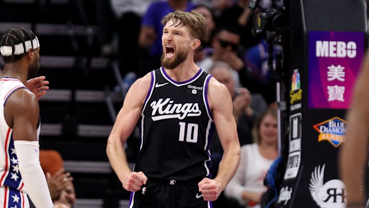 Philadelphia 76ers v Sacramento Kings