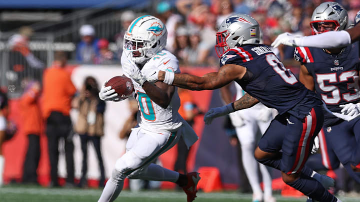 The Dolphins are touchdown favorites to complete the season sweep of the Patriots.